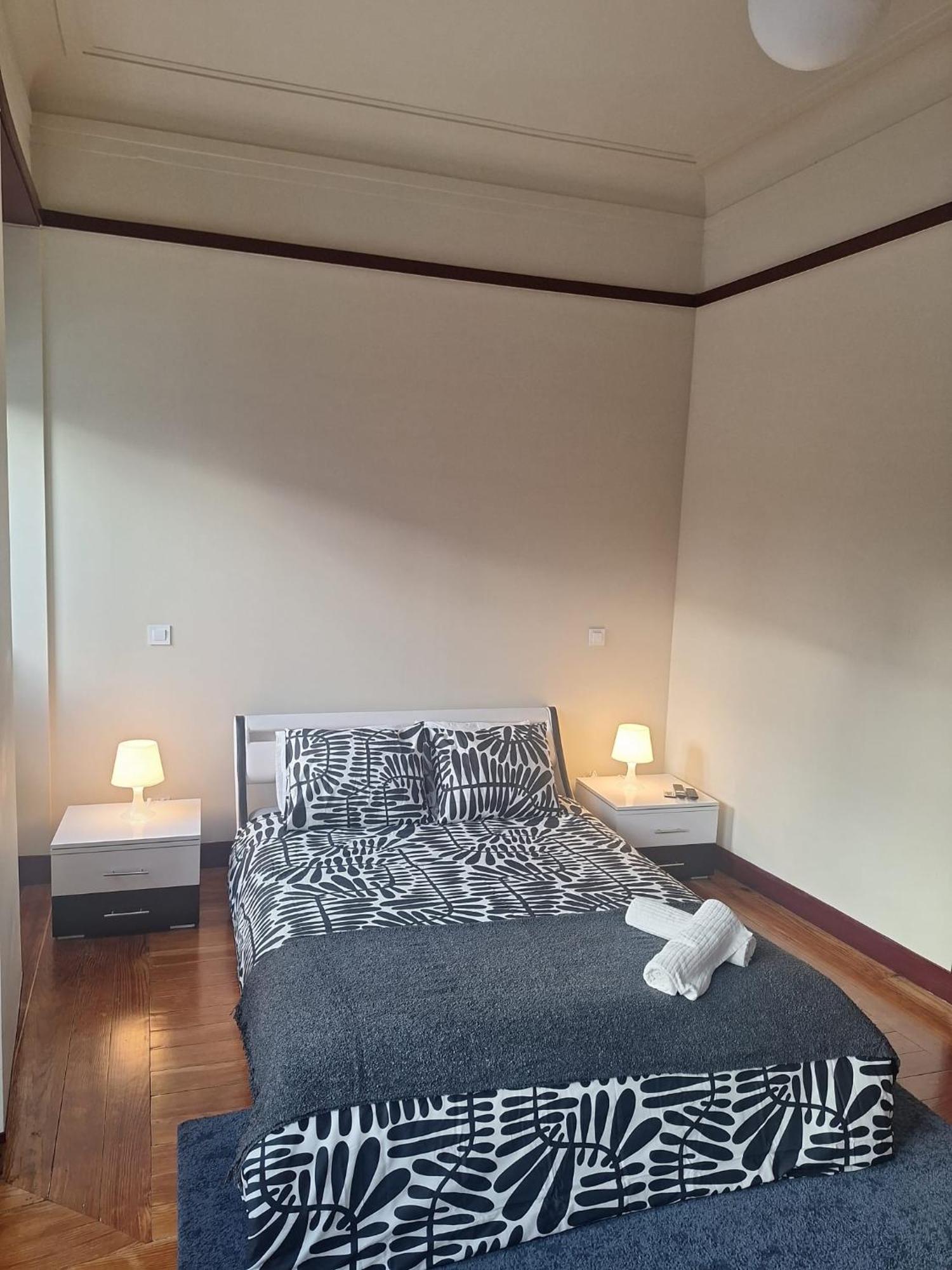 Easy Host Porto 호스텔 외부 사진