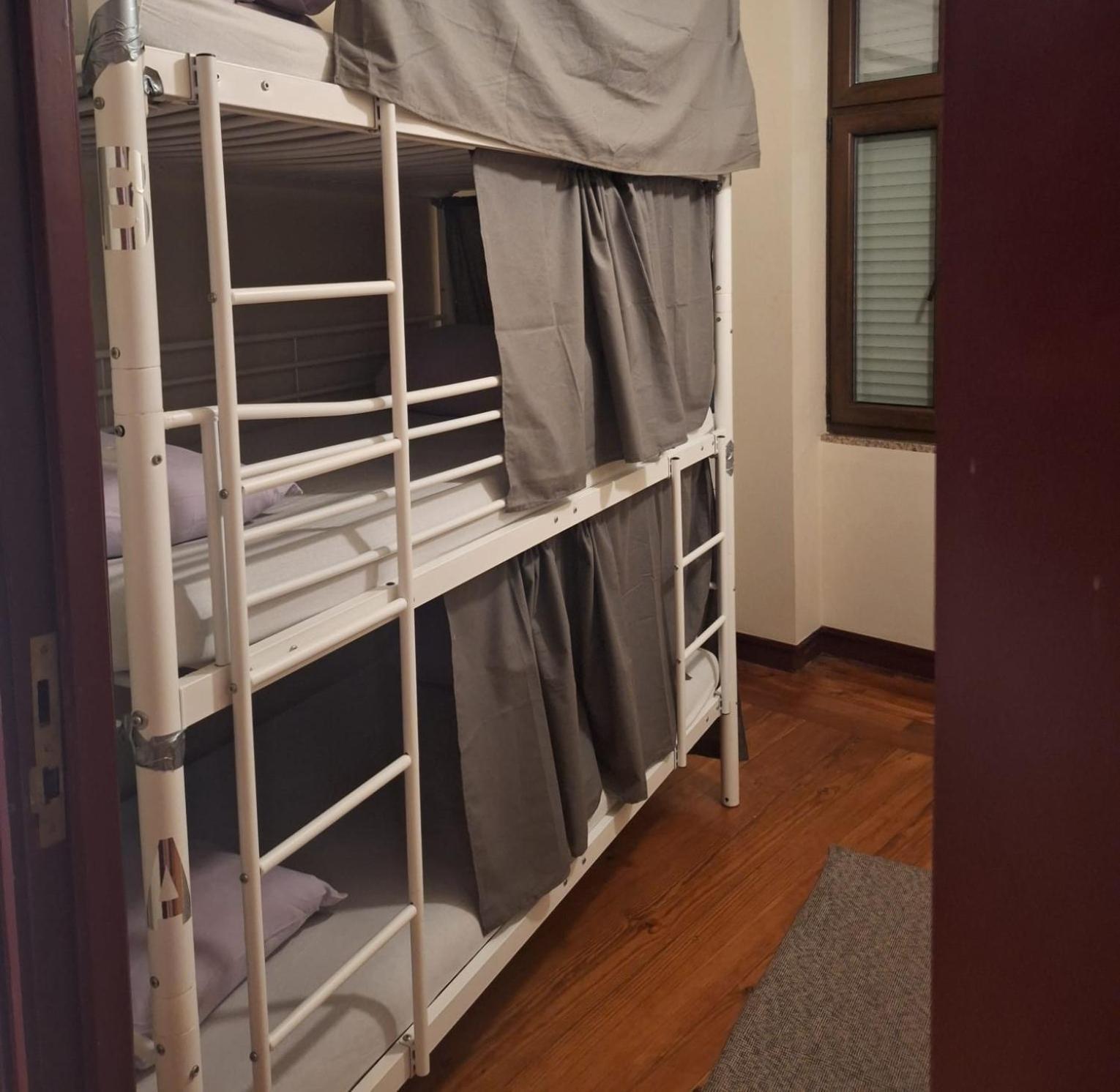 Easy Host Porto 호스텔 외부 사진
