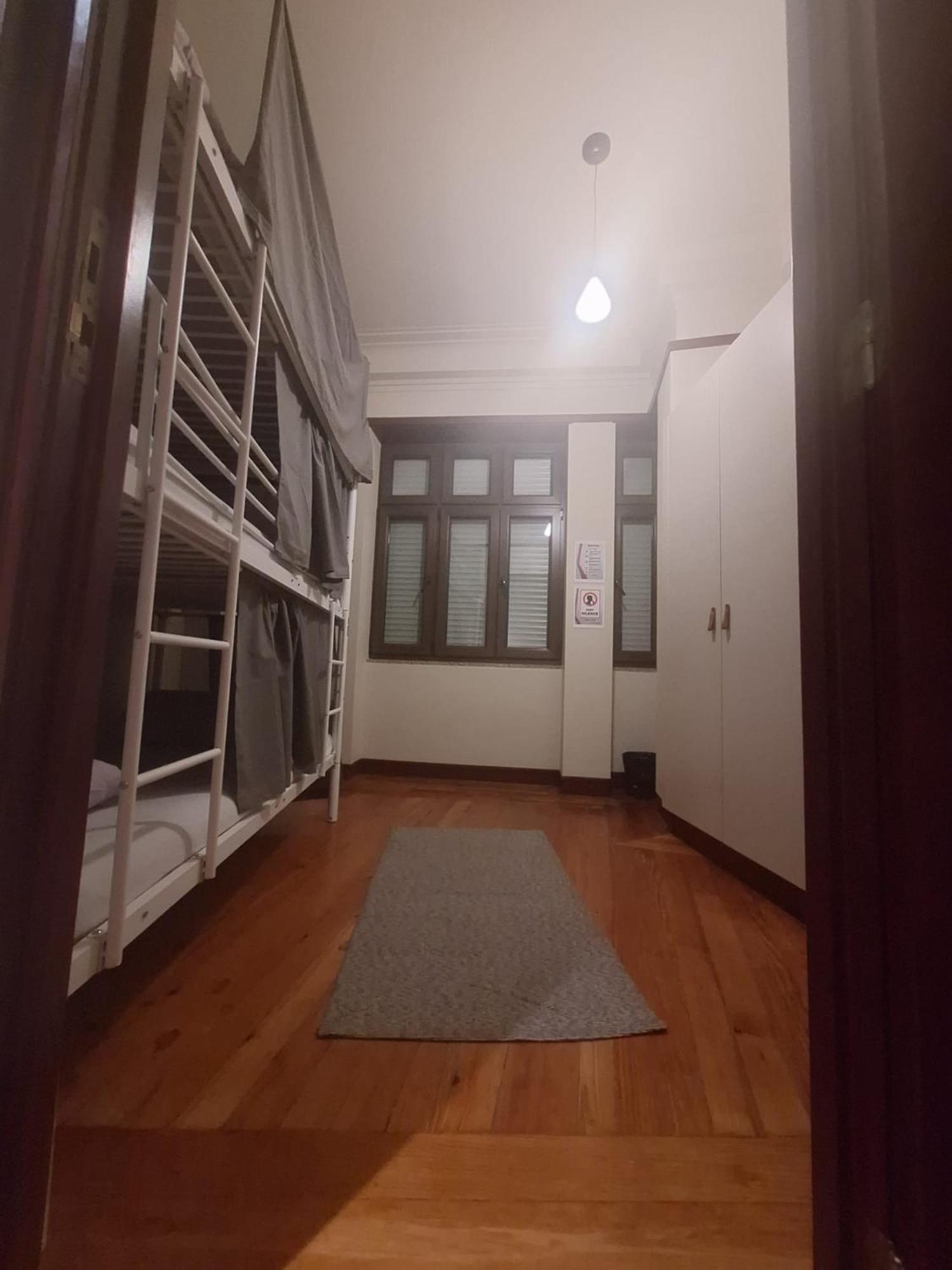 Easy Host Porto 호스텔 외부 사진
